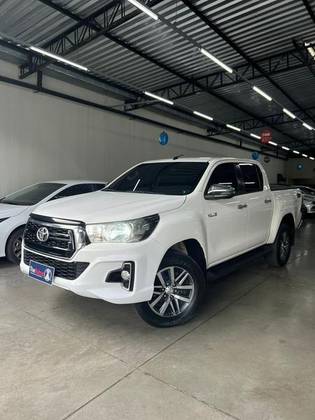 TOYOTA HILUX 2.8 SRV 4X4 CD 16V DIESEL 4P AUTOMÁTICO